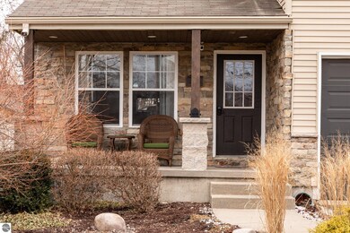 147 Center St, Elk Rapids, MI 49629 - photo 2