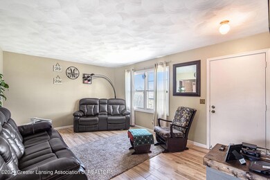 2819 Newark Ave, Lansing, MI 48911 - photo 4