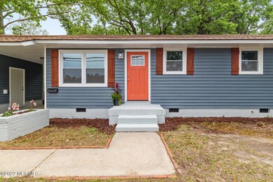 614 Henderson Dr, Jacksonville, NC 28540 - photo 4