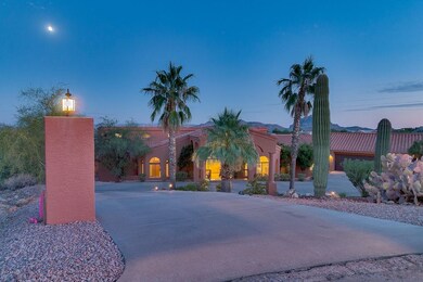 Beautiful Curb Appeal w/ circular drive