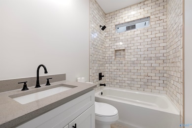 97 Tomahawk Cir, Guntersville, AL 35976 - photo 5