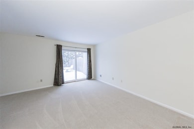 16 Tompion Ln, Saratoga Springs, NY 12866 - photo 7