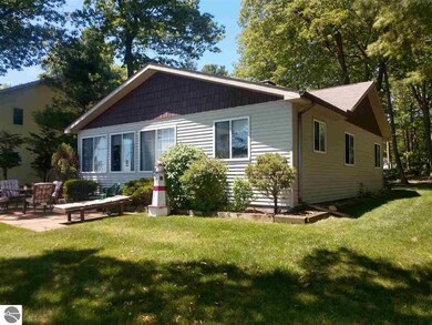 135 S Huron Rd, Au Gres, MI 48703 - photo 3