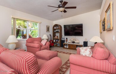 LIGHT AND BRIGHT LIVING ROOM!