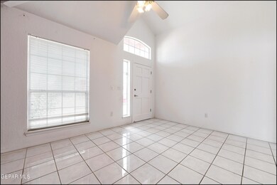13924 Roslyn Dr, Horizon City, TX 79928 - photo 4