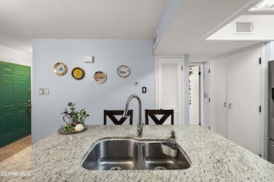 6201 Escondido Dr unit 7-C, El Paso, TX 79912 - photo 5