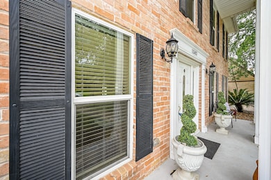 Plantation shutters