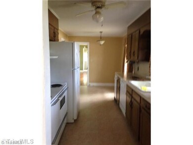 715 E Fairfield Rd, High Point, NC 27263 - photo 2