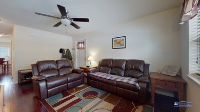 17 Austin Ave, Carpentersville, IL 60110 - photo 4