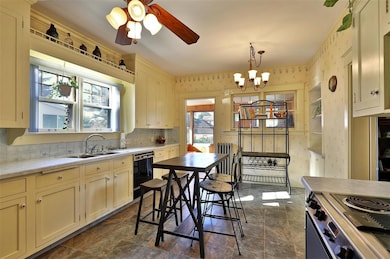 7 Porter St, Rutland, VT 05701 - photo 2