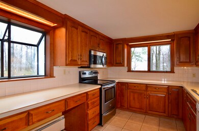 326 Old Main St, New London, NH 03257 - photo 5