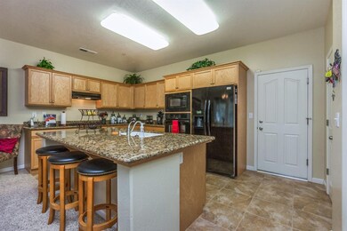 21377 Sole Ln, Friant, CA 93626 - photo 7