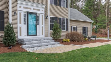 13 Morse Cir, Shirley, MA 01464 - photo 4