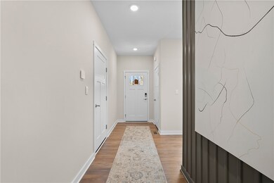 203 Lola Ct, Mc Kees Rocks, PA 15136 - photo 3