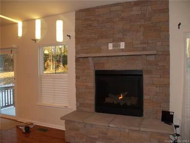 7637 Flowering Magnolia Ln, Quinton, VA 23141 - photo 3