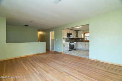 5-web-or-mls-8CrossSt-7