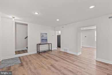 4145 Fairfax Rd, Baltimore, MD 21216 - photo 7