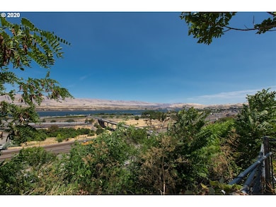 904 Clark St, the Dalles, OR 97058 - photo 3