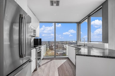 River House At Bridgewater Place Condominiums unit 1406, Grand Rapids, MI 49504 - photo 3