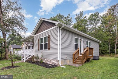 237 12th St, Colonial Beach, VA 22443 - photo 4