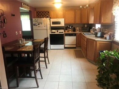 Large eat-in kitchen