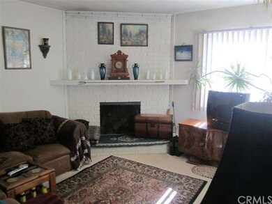 Lower unit living room