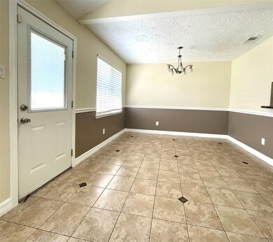 7226 Bubbling Brooks Ln, Houston, TX 77095 - photo 4