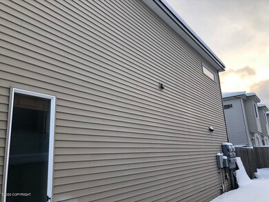 111-156985-West Side View 2