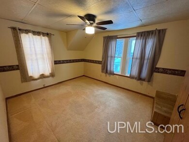 536 Cass Ave, Kingsford, MI 49802 - photo 7