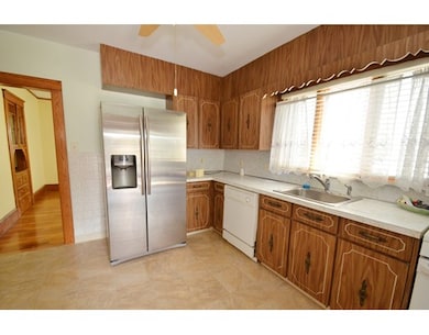 301 Beech St unit 1, Roslindale, MA 02131 - photo 5