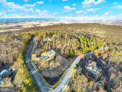 1065 Kuhn Rd, Boiling Springs, PA 17007 - photo 2