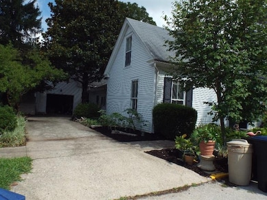 102 Wilkinson St, Frankfort, KY 40601 - photo 2