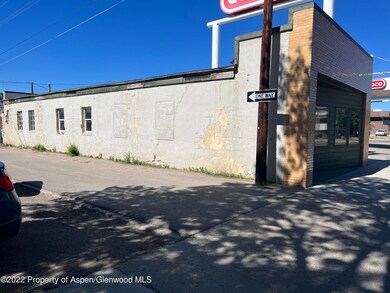 124 W Victory Way, Craig, CO 81625 - photo 2