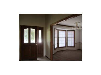 5620 Richards Dr, Shawnee, KS 66216 - photo 2