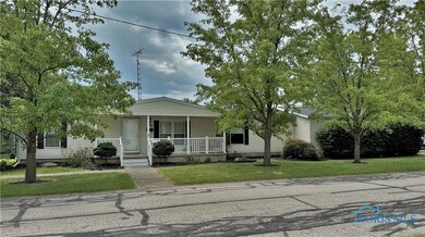 416 Wilson St, Genoa, OH 43430 - photo 3