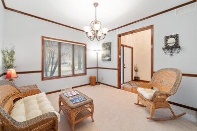 Dining Room : Office: Reading room