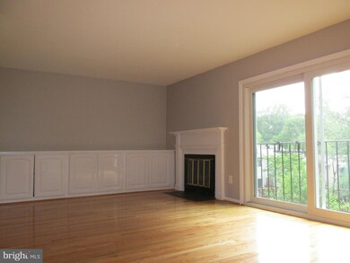 5454 Crows Nest Ct, Fairfax, VA 22032 - photo 3