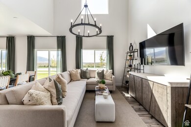 2011 E Porcupine Dr unit 4126, Eagle Mountain, UT 84005 - photo 2