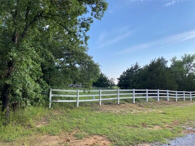 1264 County Rd 1264, Whitesboro, TX 76273 - photo 2