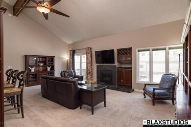 008__0419_realestate