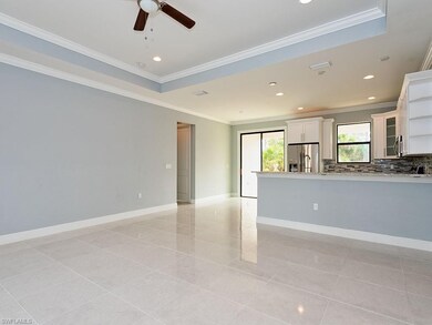Living area (open floor plan)