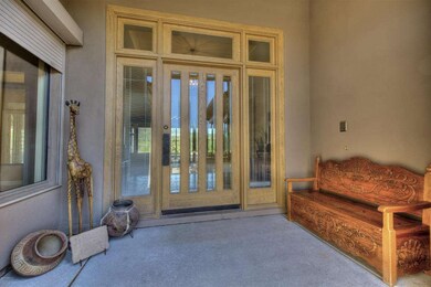 Front Entry w/Glass Door