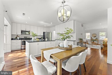 7614 Coddle Harbor Ln, Potomac, MD 20854 - photo 4