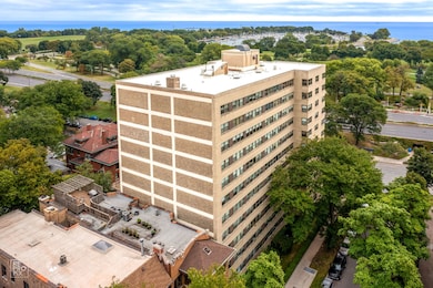 4200 N Marine Dr unit 602, Chicago, IL 60613 - photo 2