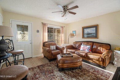 614 N Wright-56001