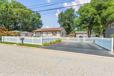 21 Leocadia Ct, Hazlet, NJ 07730 - photo 3