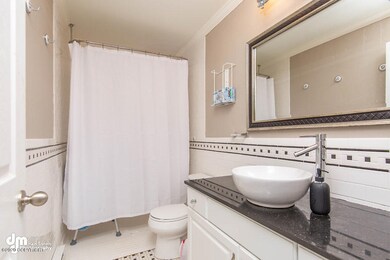 Bathroom_KI_09-SMALL