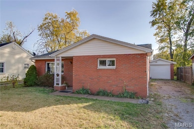 205 Williams St, Bethalto, IL 62010 - photo 2