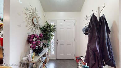 10718 Glenmary Springs Dr, Louisville, KY 40291 - photo 6