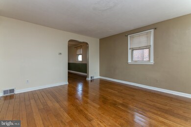 4045 Lasher Rd, Drexel Hill, PA 19026 - photo 4